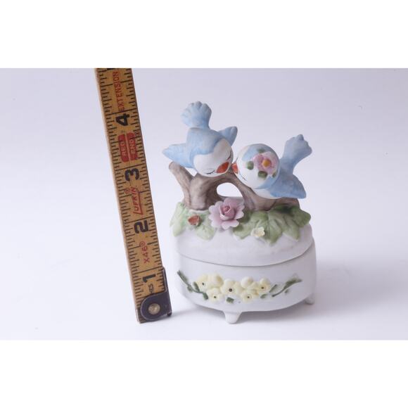 Two Birds, Couple, Ceramic, Oval Box, Floral Pattern, White, 4" Tall, Jewelry, - Picture 4 of 4